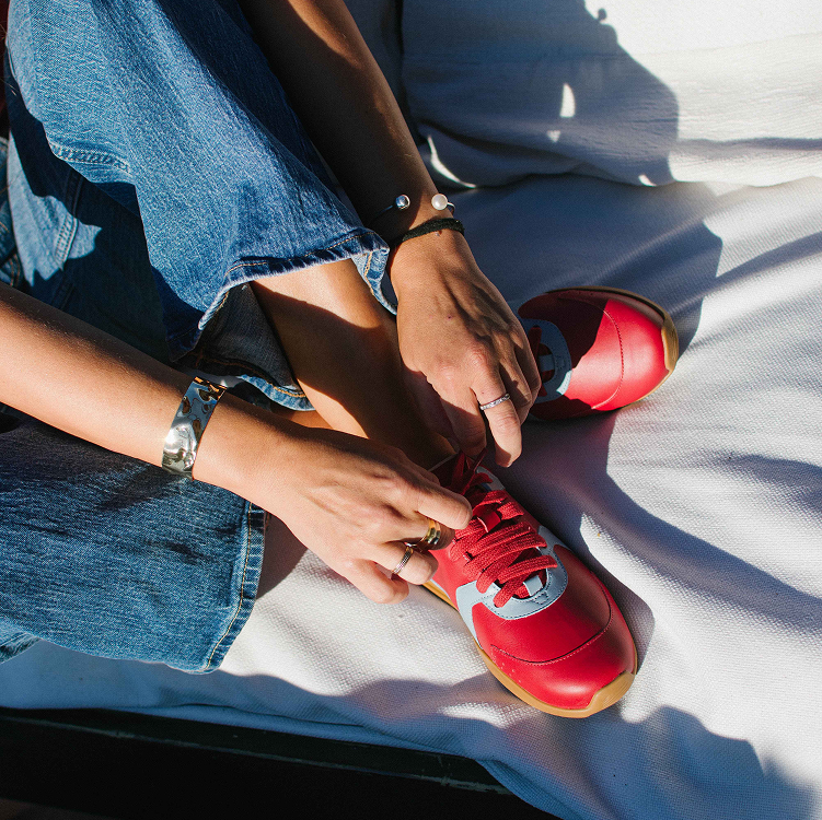 MARÍ MADÁ Sneakers